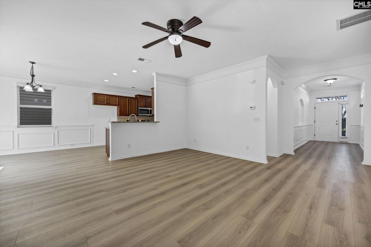 216 Ashmore Lane Photo 6