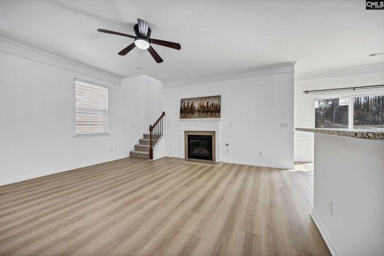 216 Ashmore Lane Photo 8