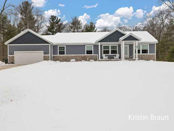 3023 Angelwood Drive, Muskegon, MI 49445