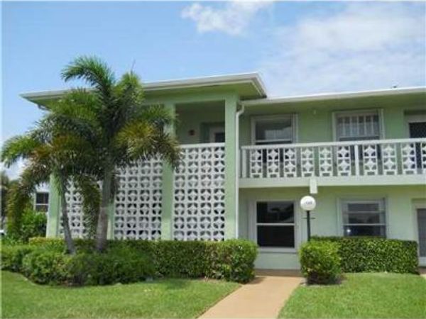 1720 NW 19th Terrace, Unit 102, Delray Beach, FL 33445