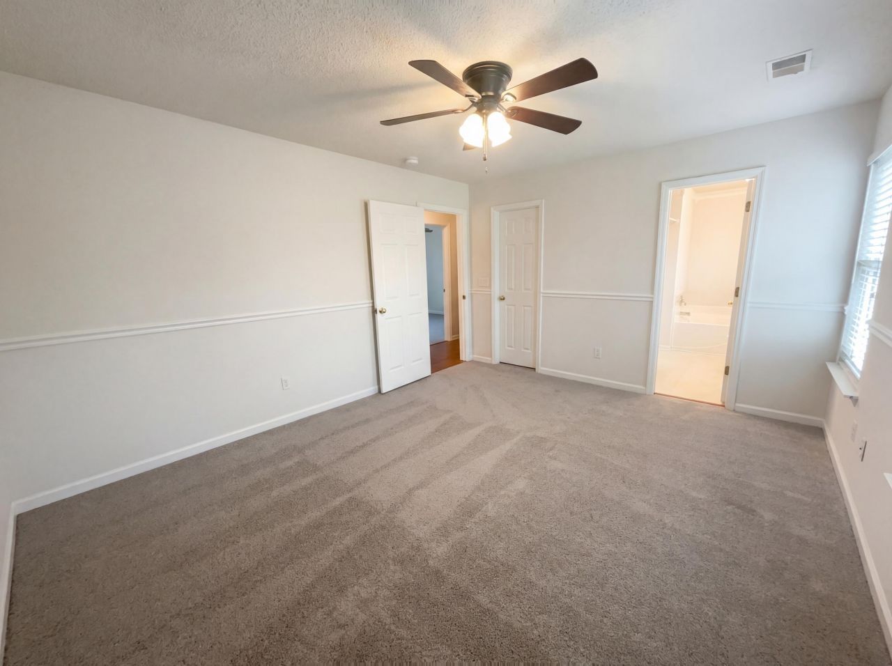 111 Jasmine Lane Photo 4