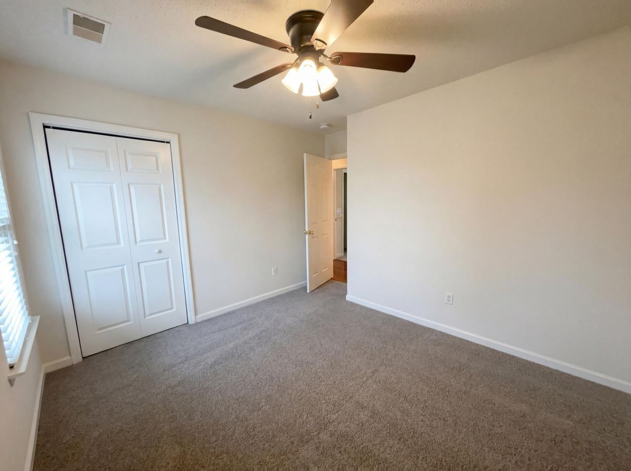 111 Jasmine Lane Photo 8