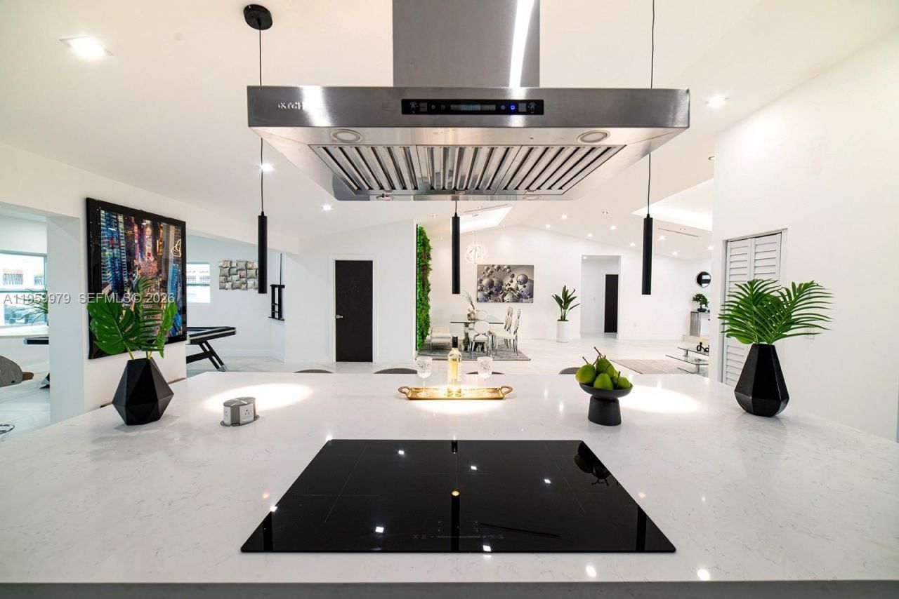 3500 SW 111th Ave , Miami, FL 33165 Photo