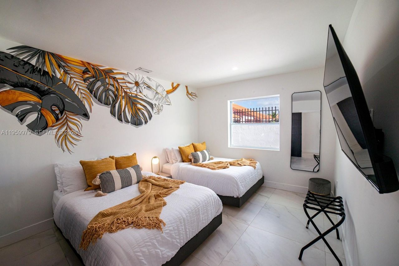 3500 SW 111th Ave , Miami, FL 33165 Photo