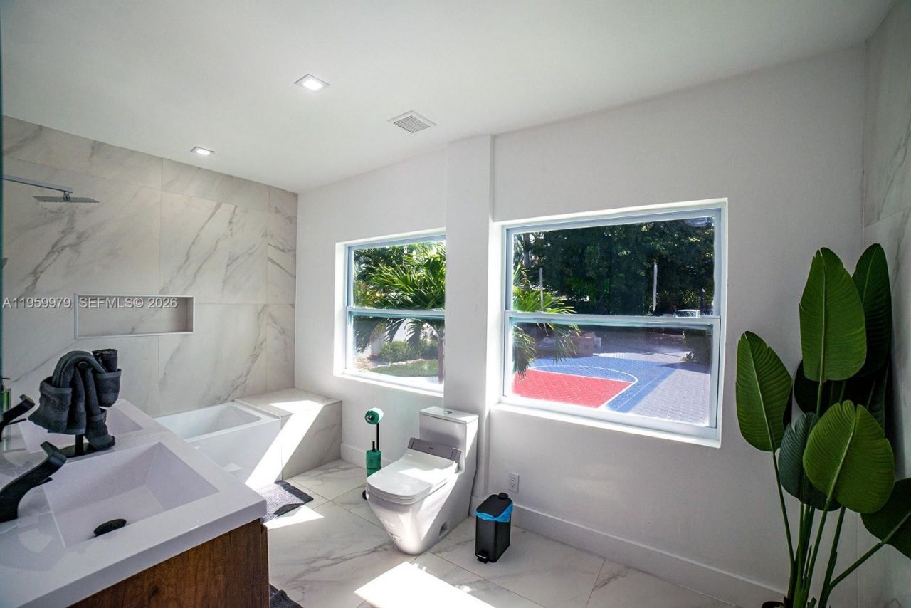 3500 SW 111th Ave , Miami, FL 33165 Photo