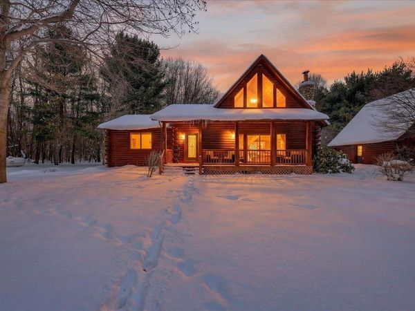 724 Spruce Hollow Drive, Middleville, MI 49333