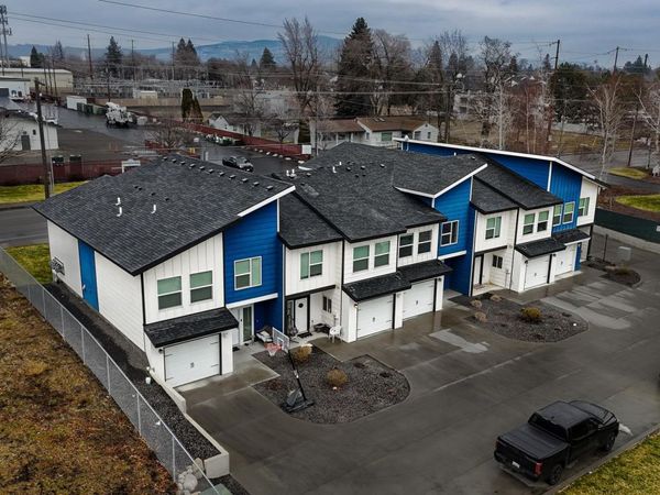 12402 E Broadway Ave, Spokane Valley, WA 99216