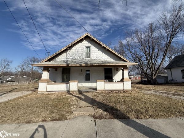 515 E State Street, Centerville, IA 52544