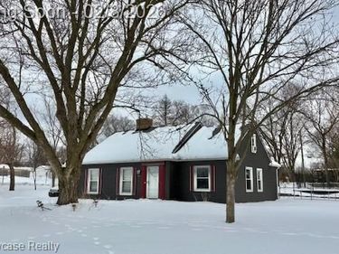 3094 Edgefield Drive, Waterford Twp, MI 48328