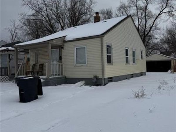 8874 Auburn Street, Detroit, MI 48228