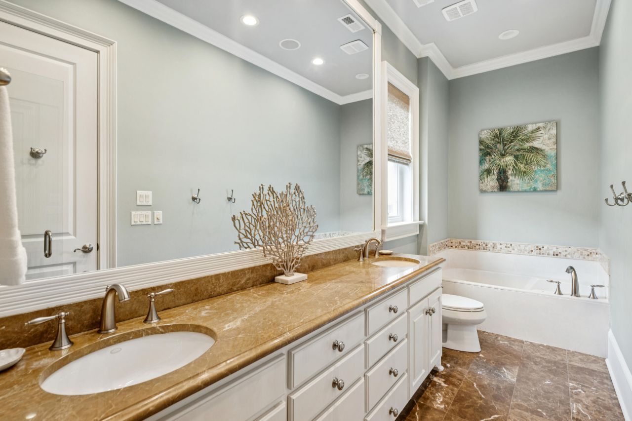 25 Ocean Point Drive Photo 28