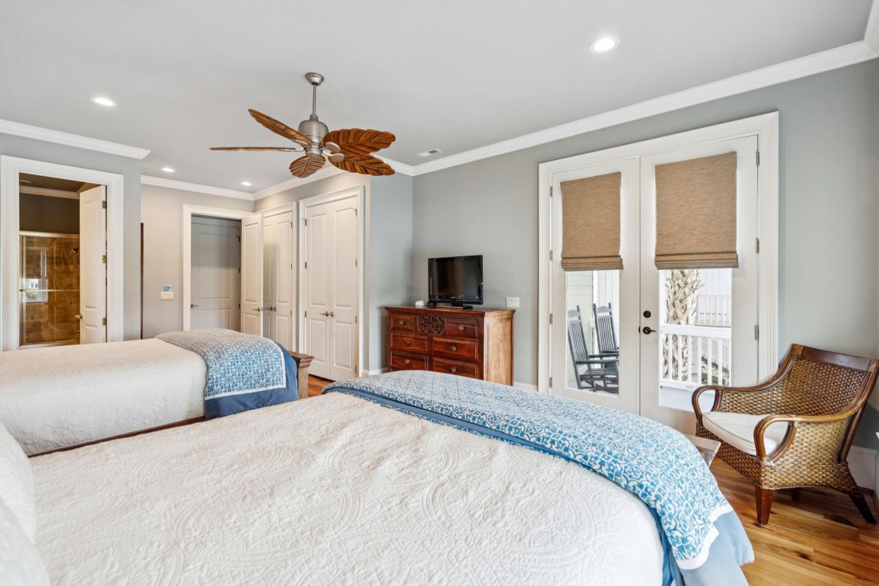 25 Ocean Point Drive Photo 34