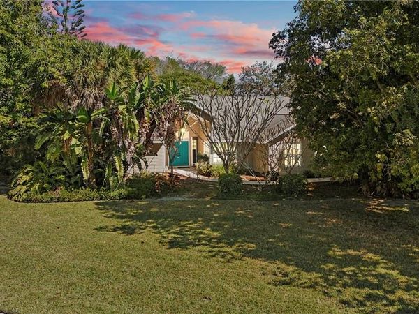 60 Brampton LN, NAPLES, FL 34104