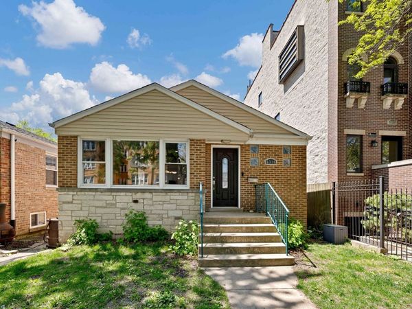 6316 N Albany Avenue, Chicago, IL 60659