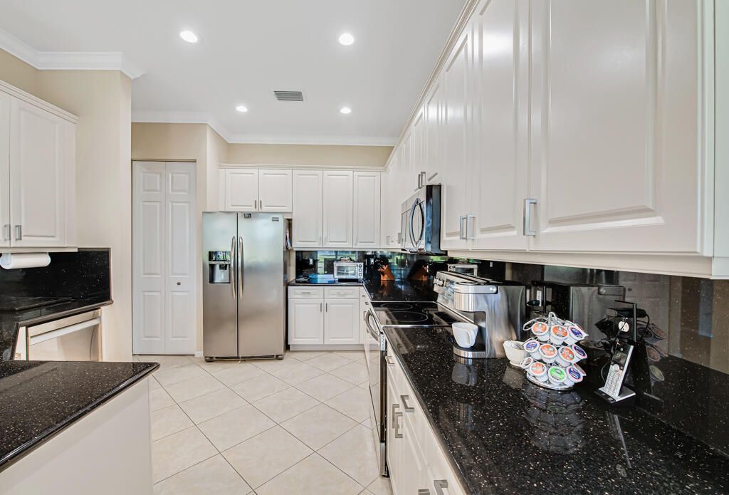 7727 Ocean Sunset Drive, Lake Worth, FL 33467 Photo