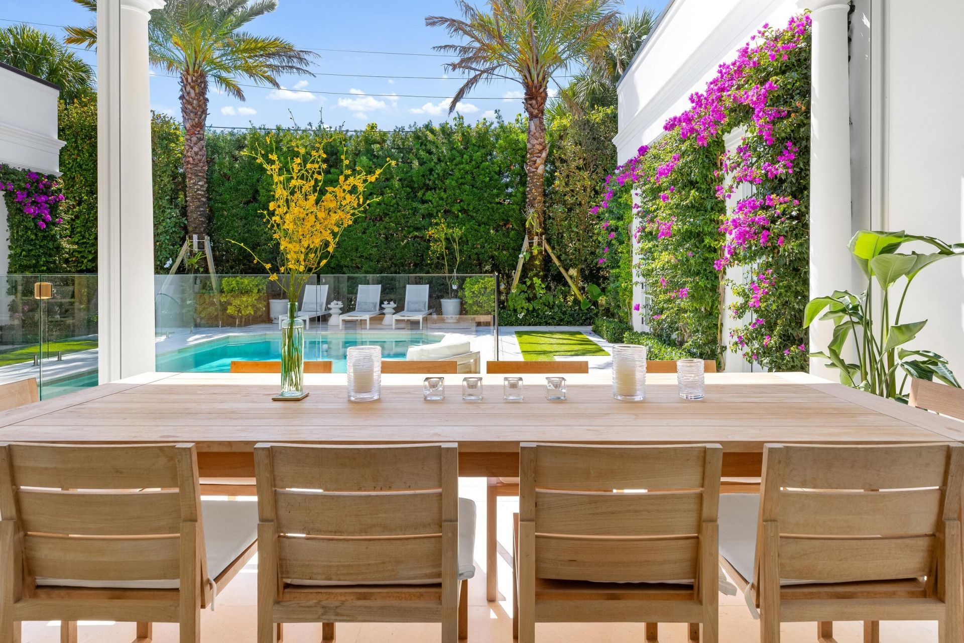 208 Sandpiper Drive, Palm Beach, FL 33480 Photo