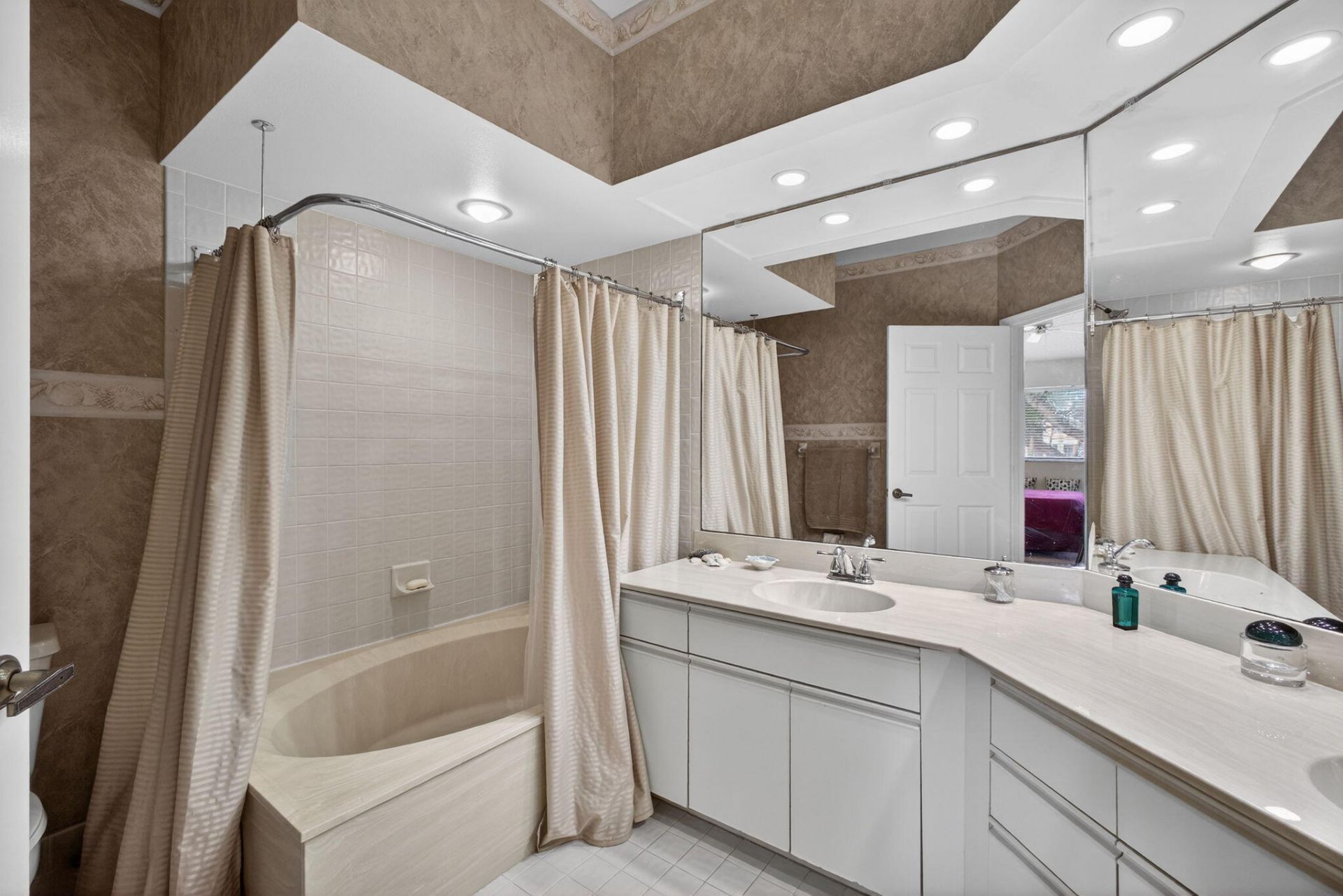 402 Sea Oats Drive, Unit G, Juno Beach, FL 33408 Photo