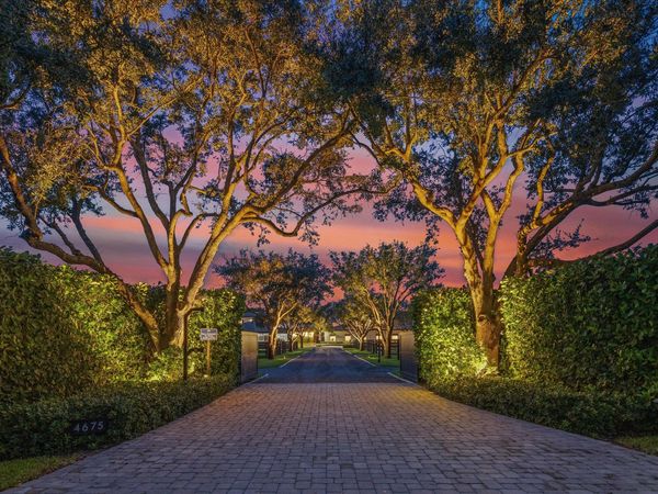 4675 Stables Way, Wellington, FL 33414