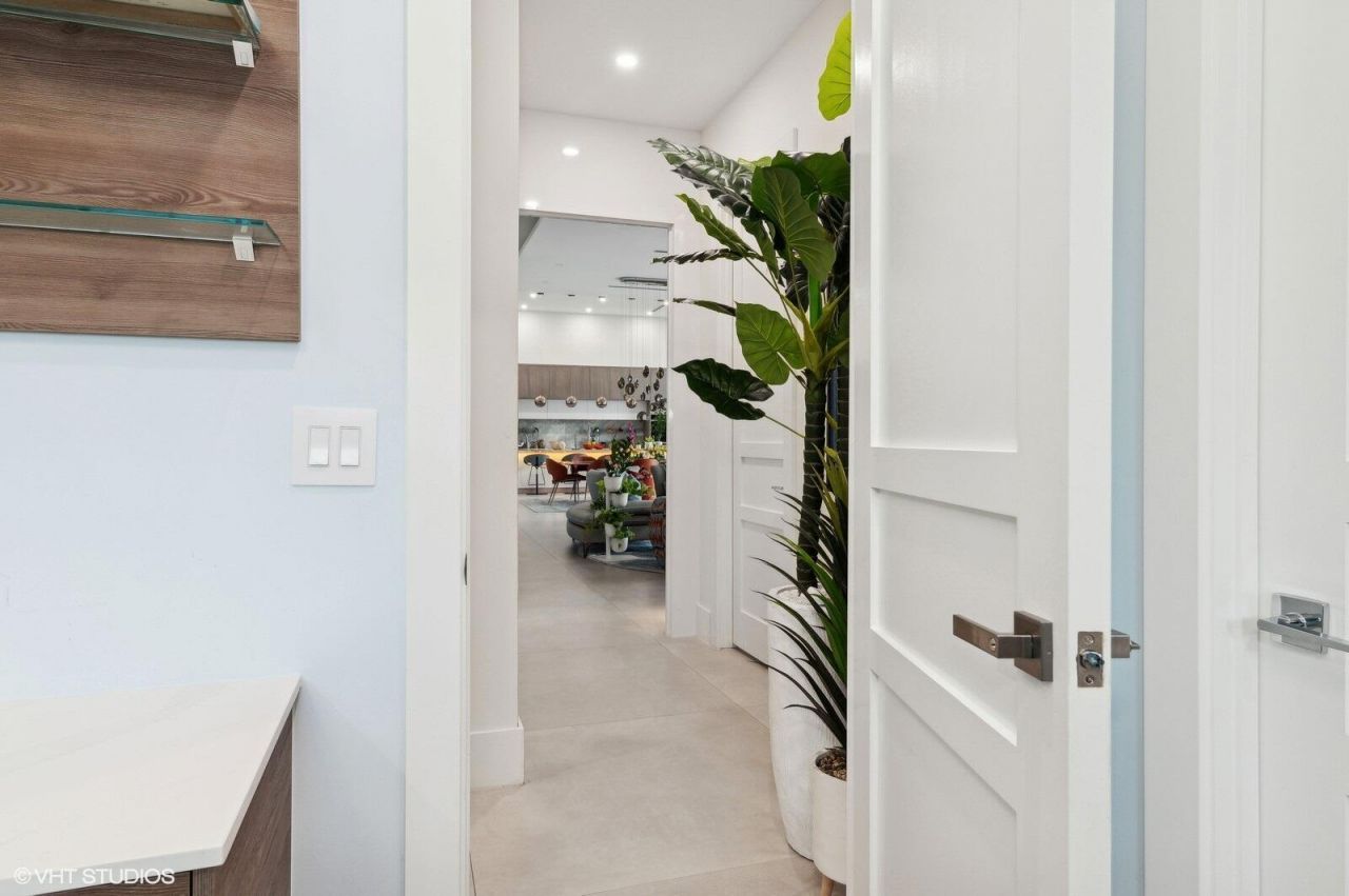 8533 N Native Dancer Road, Palm Beach Gardens, FL 33418 Photo