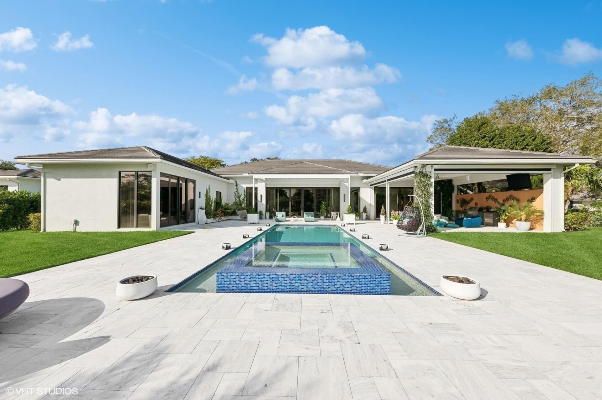 8533 N Native Dancer Road, Palm Beach Gardens, FL 33418 Photo