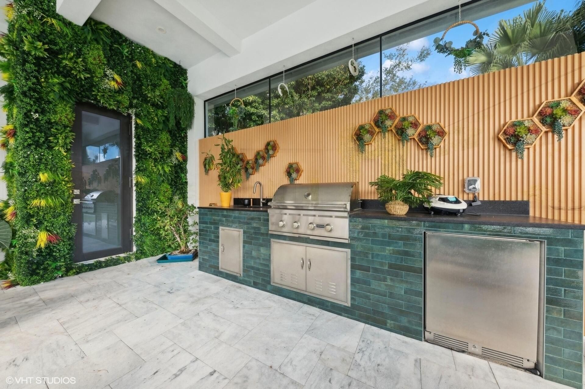 8533 N Native Dancer Road, Palm Beach Gardens, FL 33418 Photo