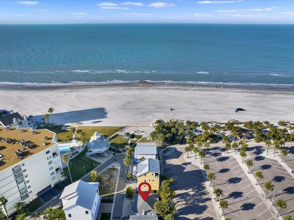 39 181ST AVENUE W, REDINGTON SHORES, FL 33708