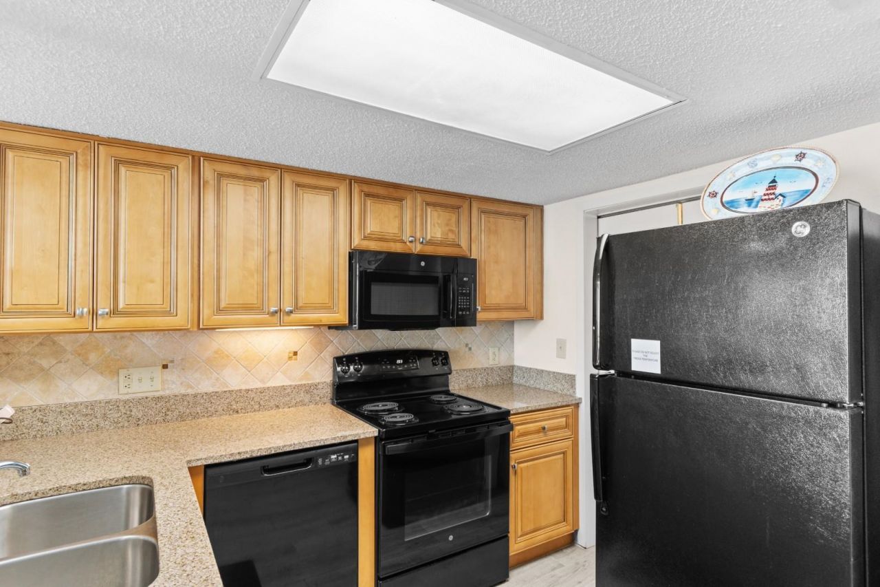 4800 S Ocean Blvd. Photo 4