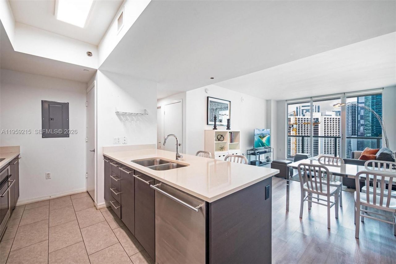 500 Brickell Ave , Unit 1903, Miami, FL 33131 Photo