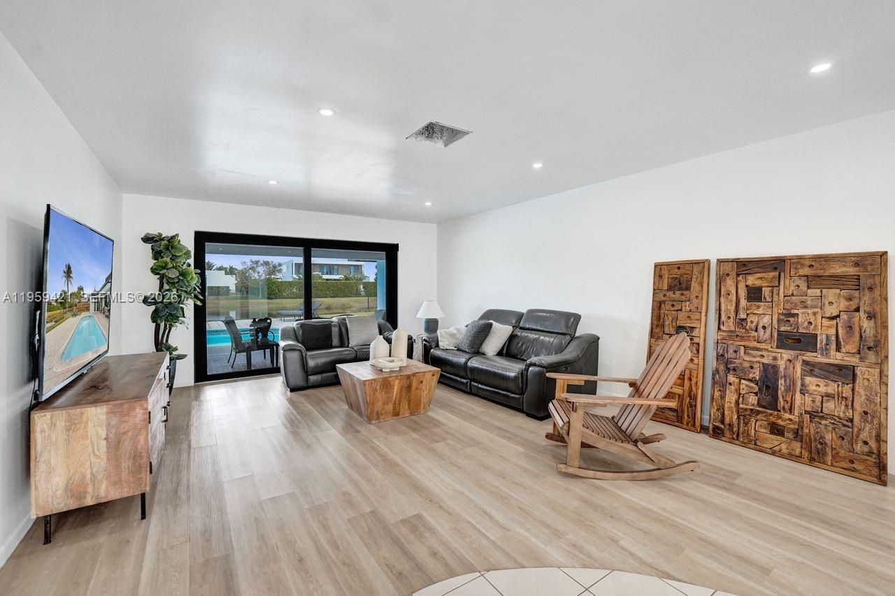 16653 Golfview Dr , Weston, FL 33326 Photo