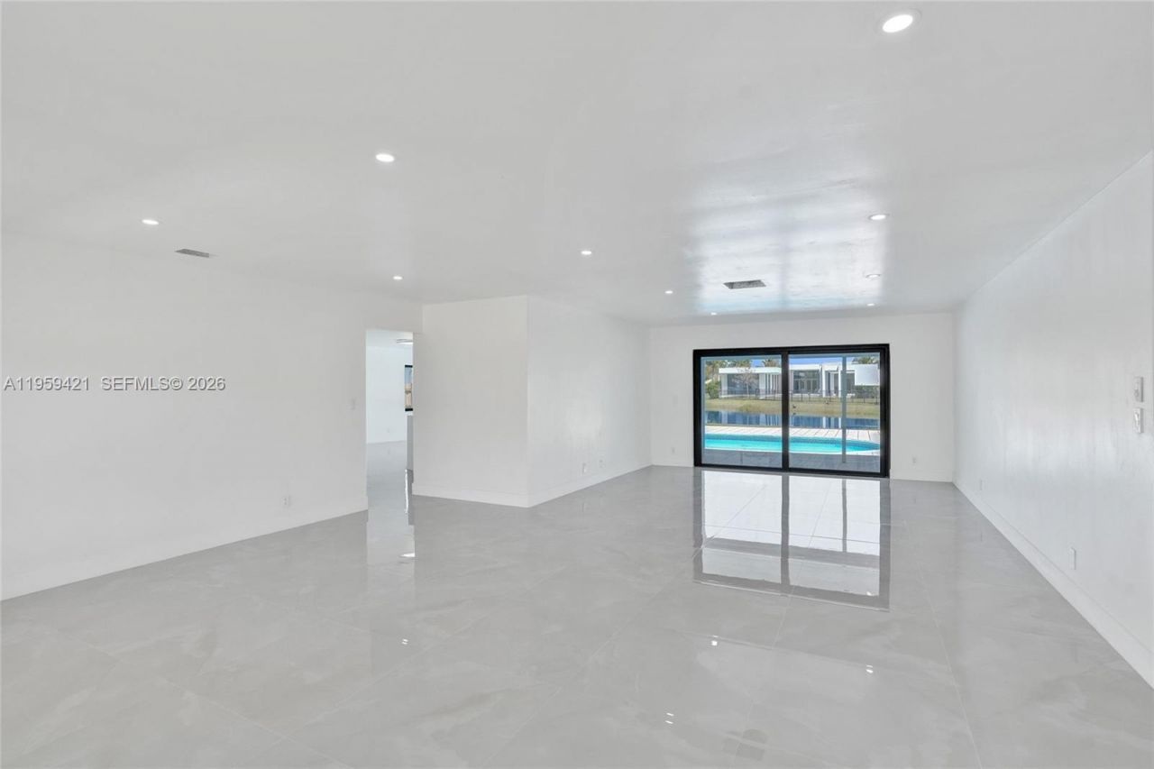 16653 Golfview Dr, Weston, FL 33326 Photo