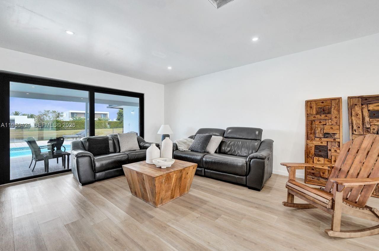 16653 Golfview Dr , Weston, FL 33326 Photo