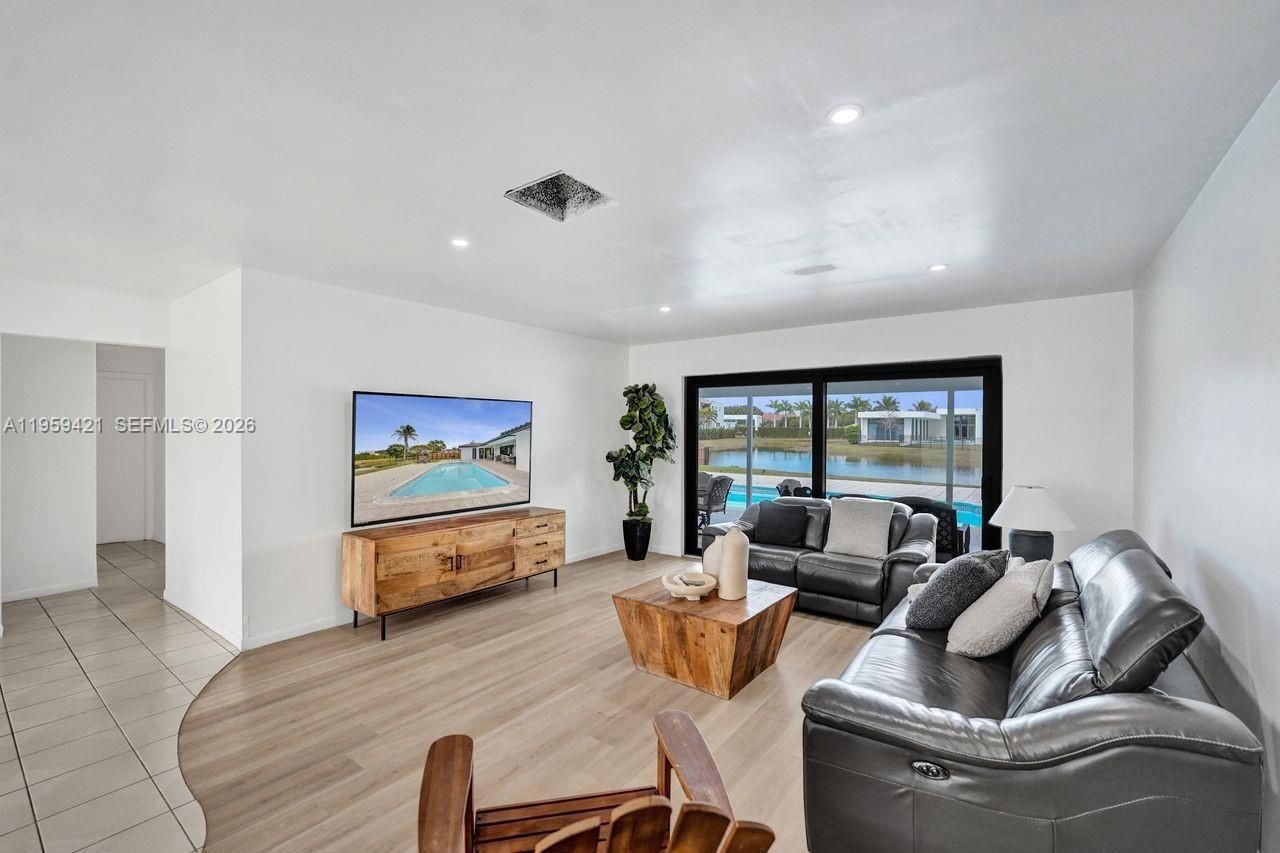 16653 Golfview Dr , Weston, FL 33326 Photo