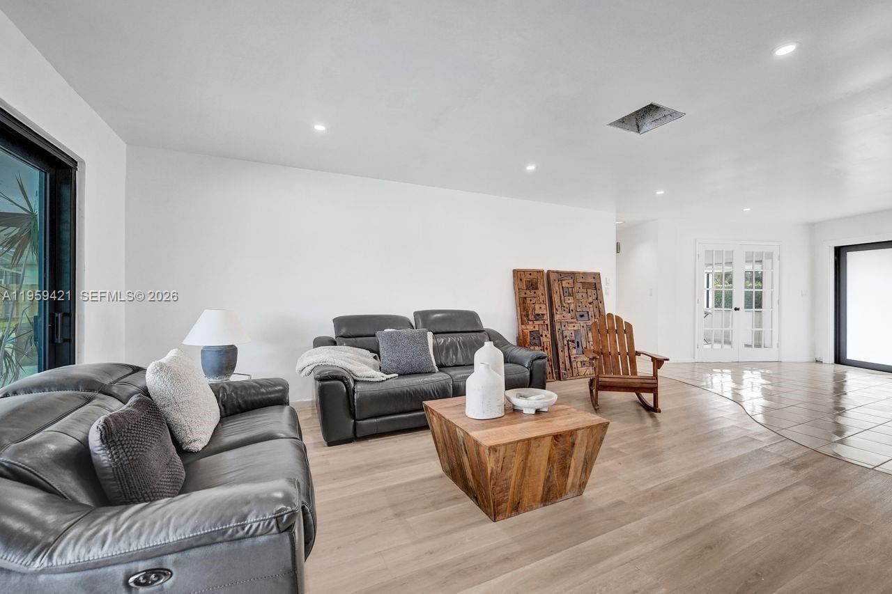 16653 Golfview Dr , Weston, FL 33326 Photo