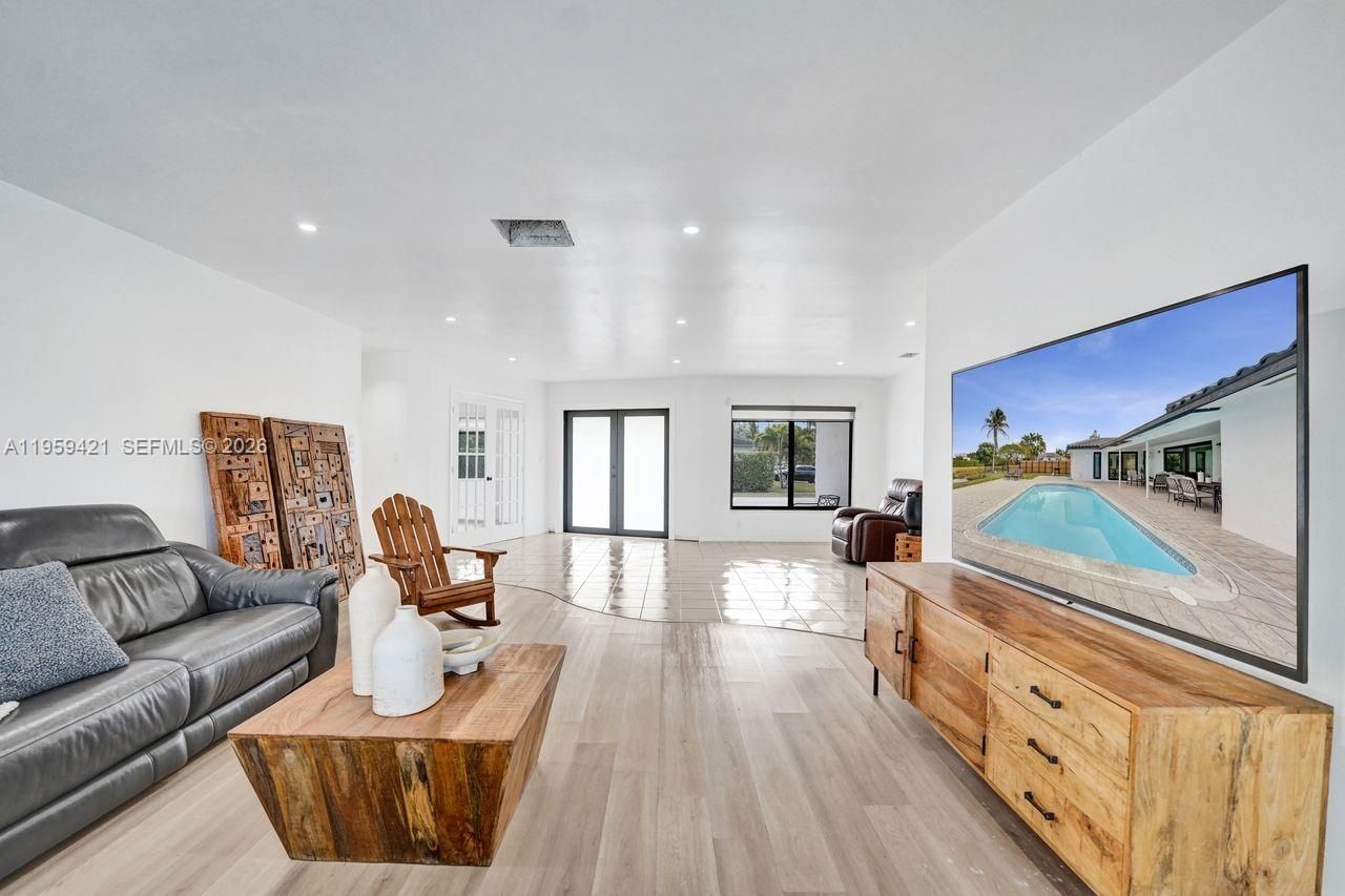 16653 Golfview Dr , Weston, FL 33326 Photo