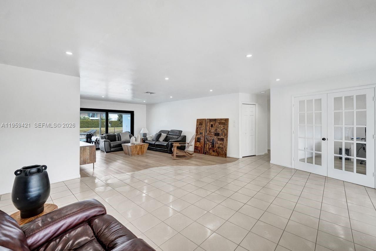 16653 Golfview Dr , Weston, FL 33326 Photo