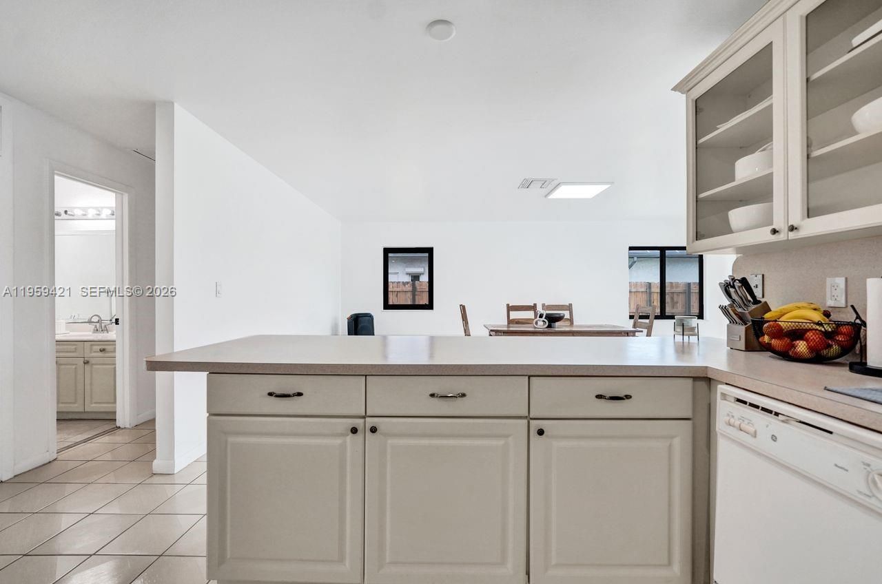 16653 Golfview Dr , Weston, FL 33326 Photo