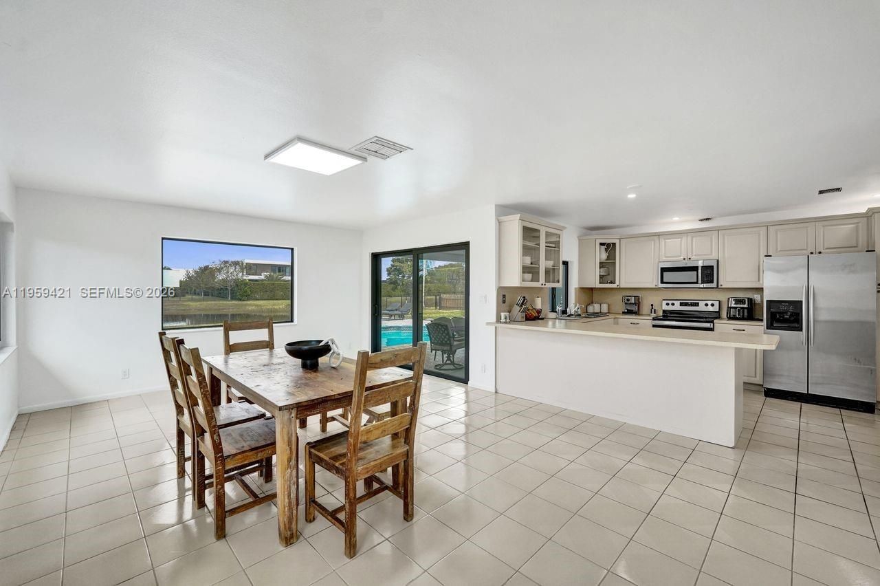 16653 Golfview Dr , Weston, FL 33326 Photo