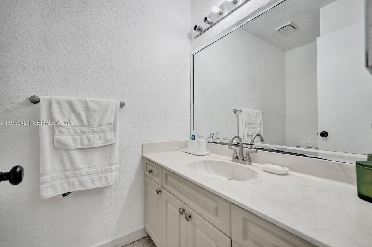 16653 Golfview Dr, Weston, FL 33326 Photo