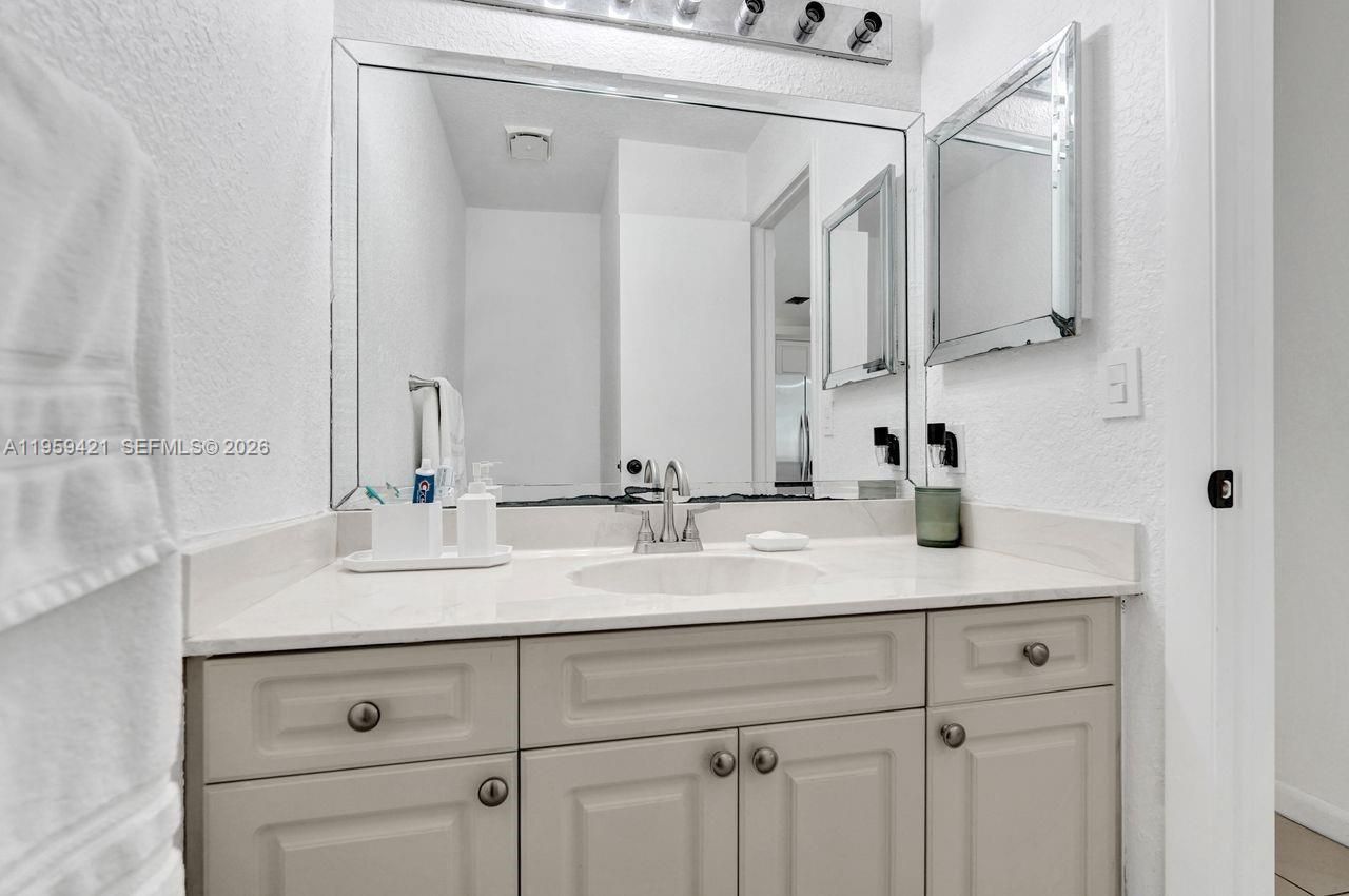 16653 Golfview Dr, Weston, FL 33326 Photo