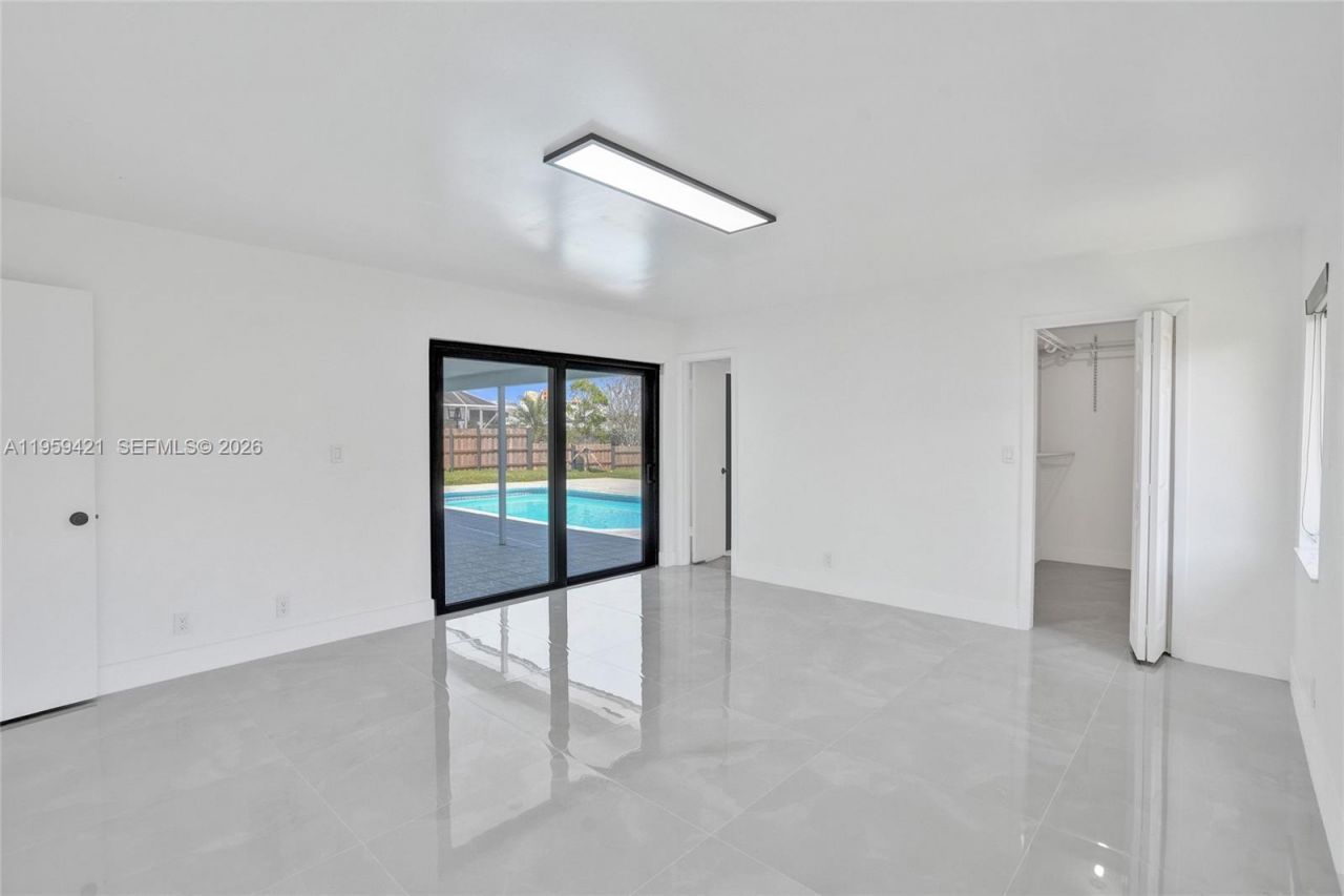 16653 Golfview Dr, Weston, FL 33326 Photo