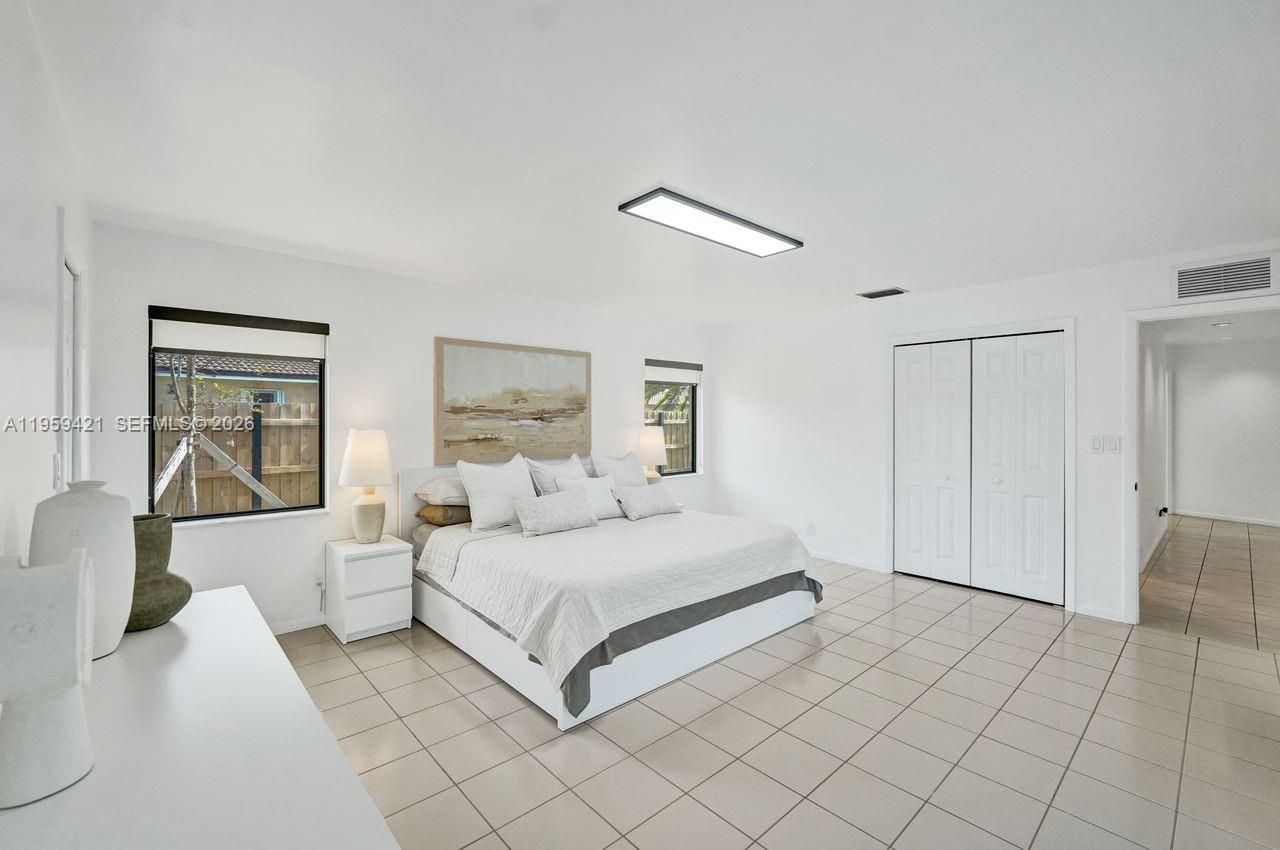 16653 Golfview Dr , Weston, FL 33326 Photo