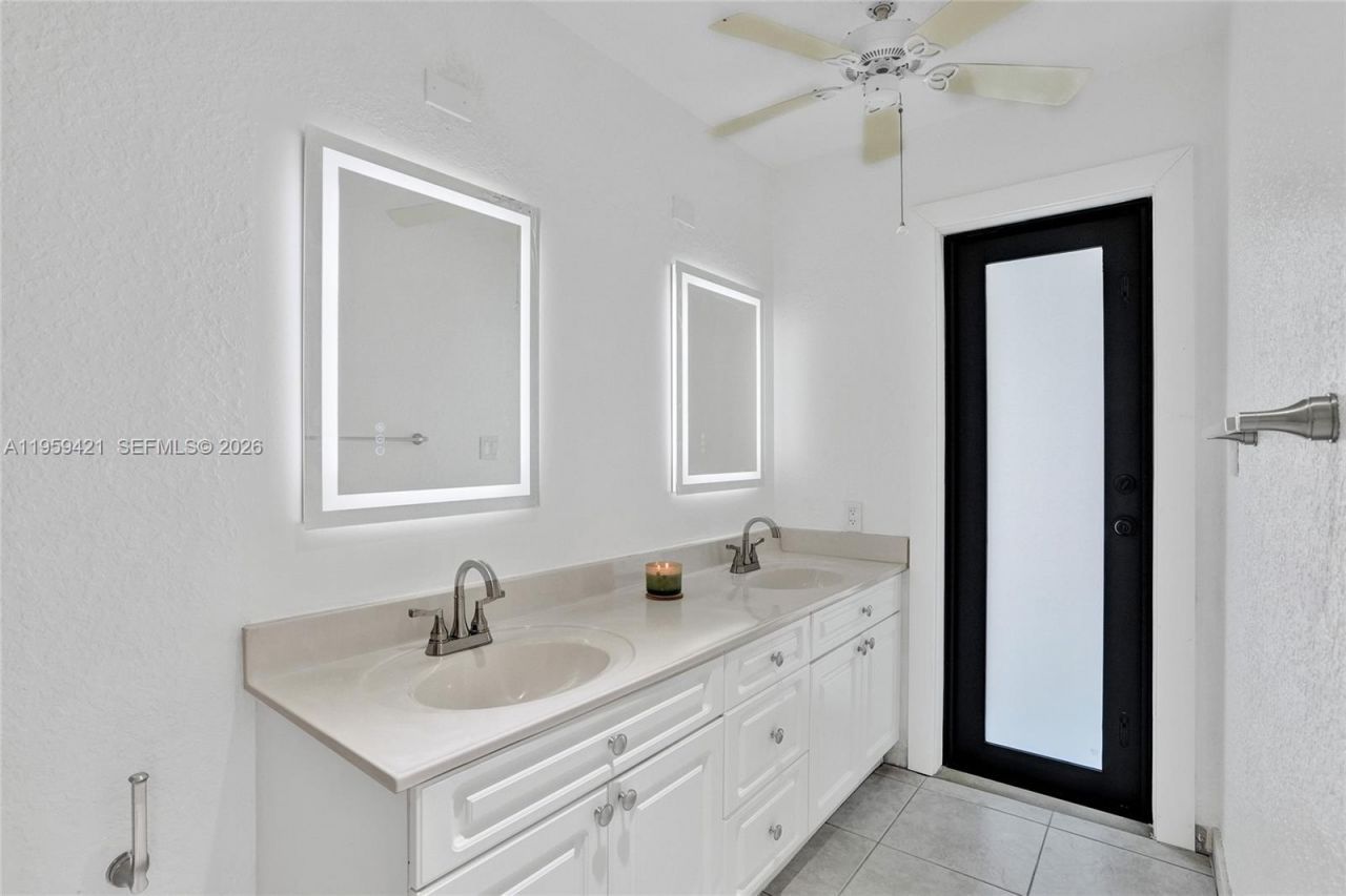 16653 Golfview Dr, Weston, FL 33326 Photo