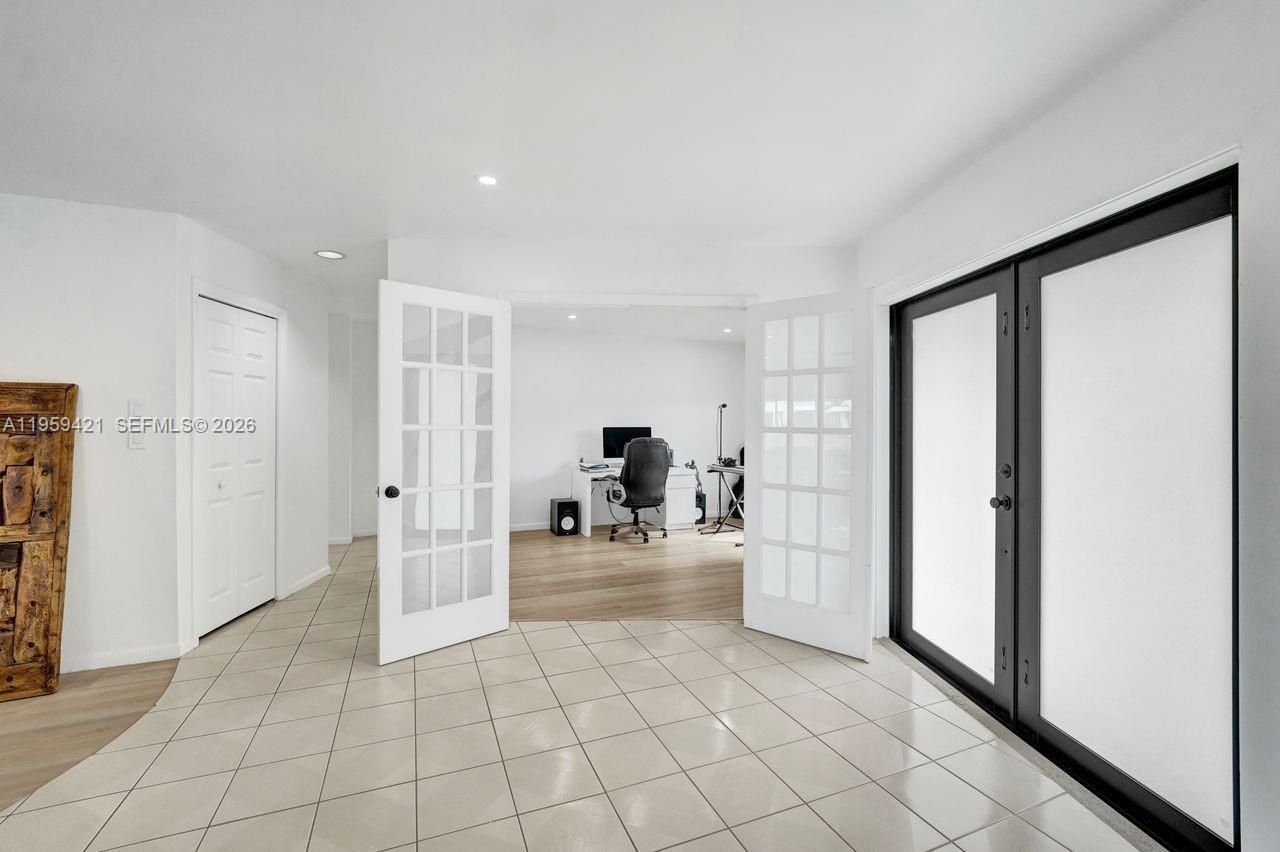 16653 Golfview Dr , Weston, FL 33326 Photo