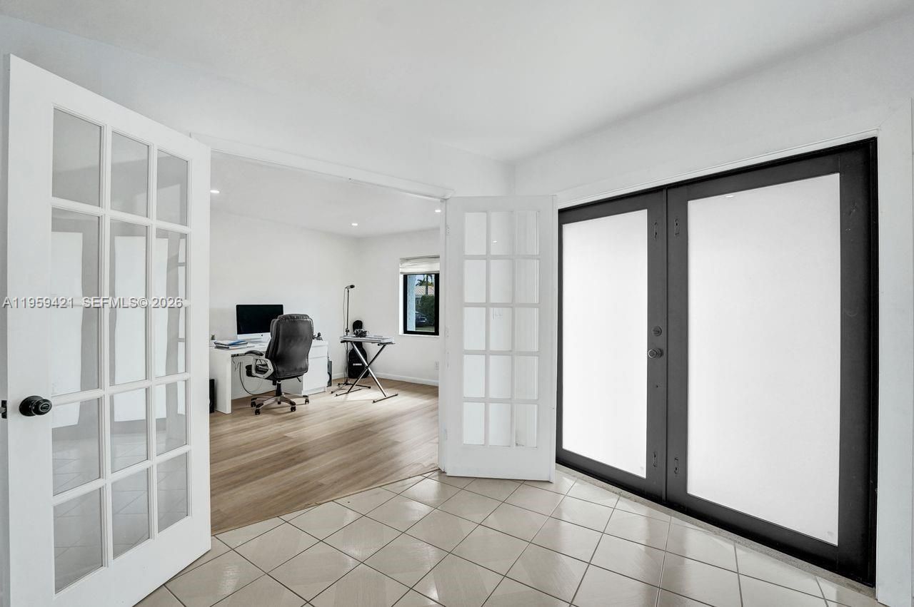 16653 Golfview Dr , Weston, FL 33326 Photo