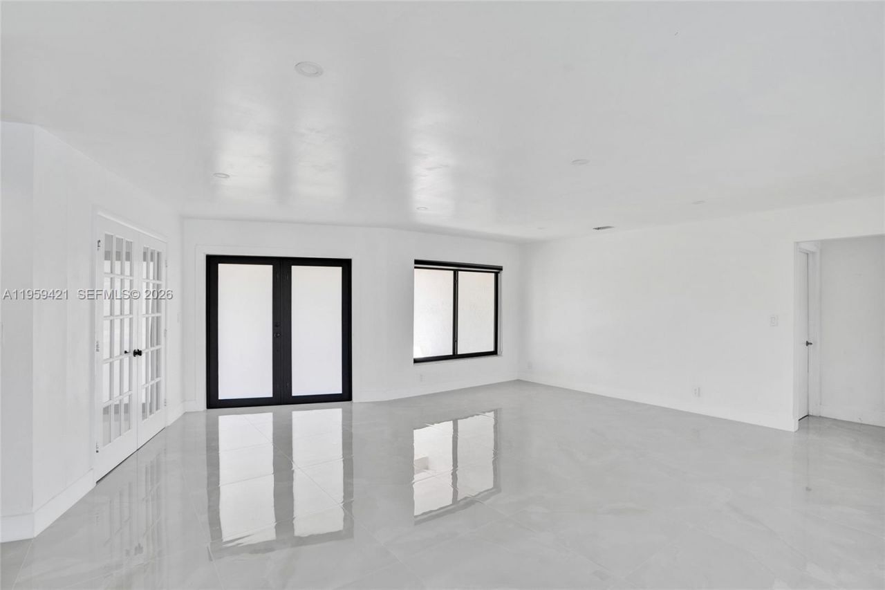 16653 Golfview Dr, Weston, FL 33326 Photo