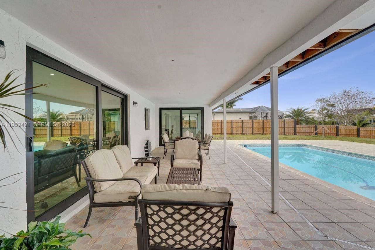 16653 Golfview Dr, Weston, FL 33326 Photo