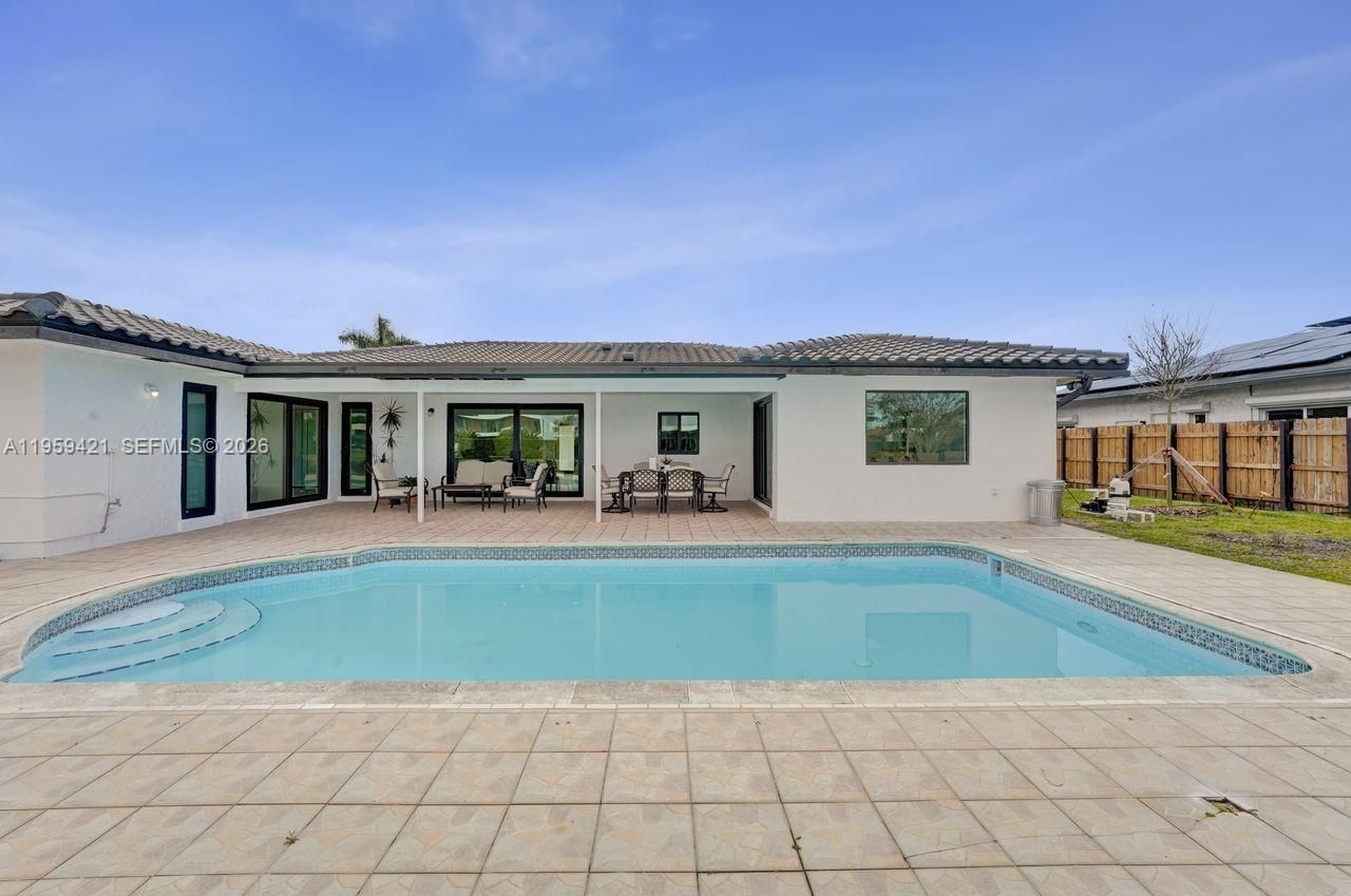 16653 Golfview Dr, Weston, FL 33326 Photo