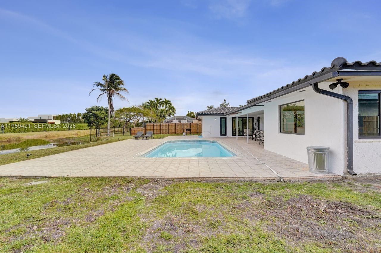 16653 Golfview Dr , Weston, FL 33326 Photo