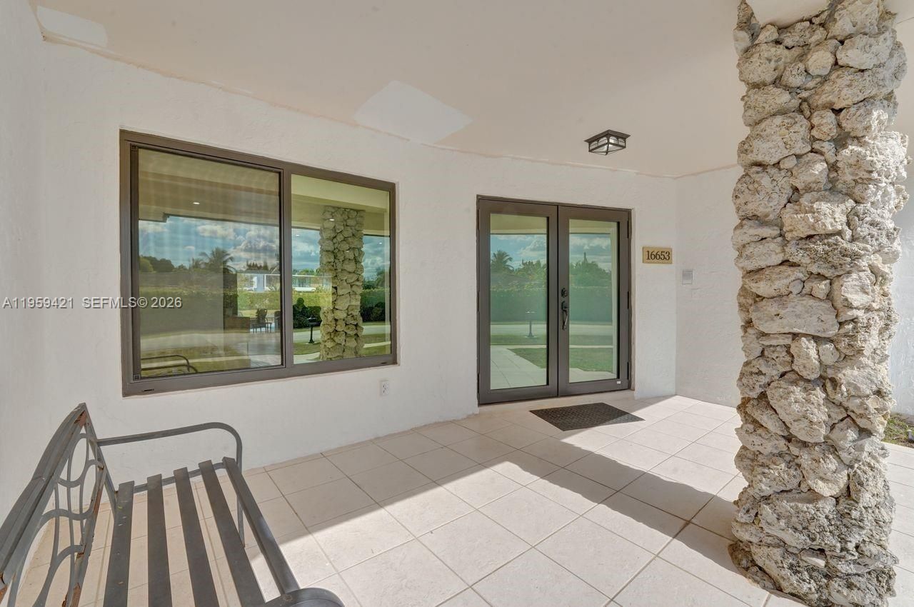 16653 Golfview Dr , Weston, FL 33326 Photo