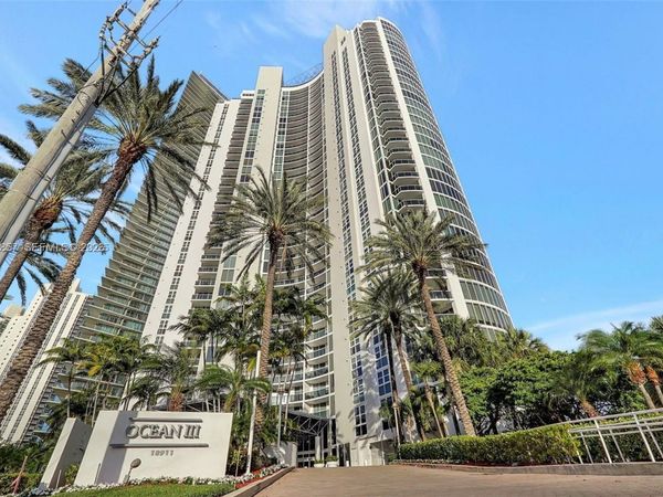 18911 Collins Ave, Unit 3307, Sunny Isles Beach, FL 33160